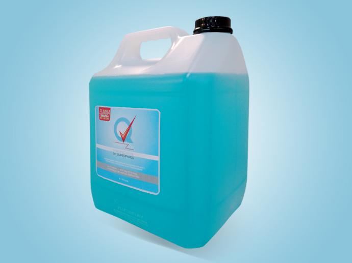 Q Sanitizer de 1 galón para estar protegido de virus y bacterias con sales de amonio cuaternario de quinta generación Q Sanitizer de 1 galón