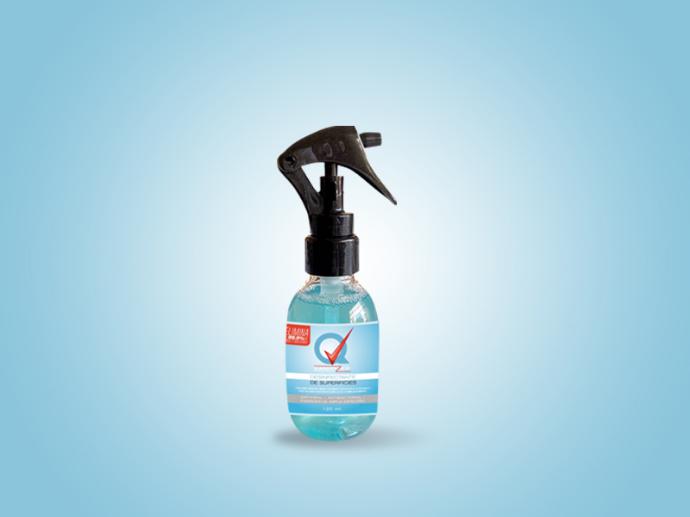 Q Sanitizer de 120 ml por su tamaño y practicidad lo puedes llevar a cualquier parte y estar siempre protegido Q Sanitizer 120 ml